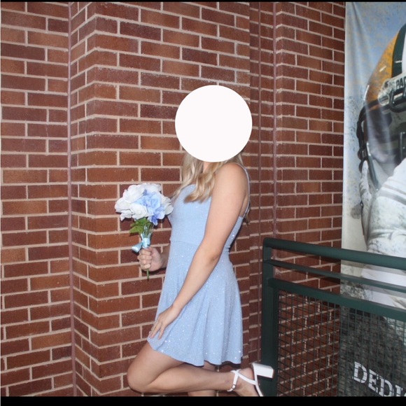 Light Blue Sleeveless Dress - Picture 1 of 2